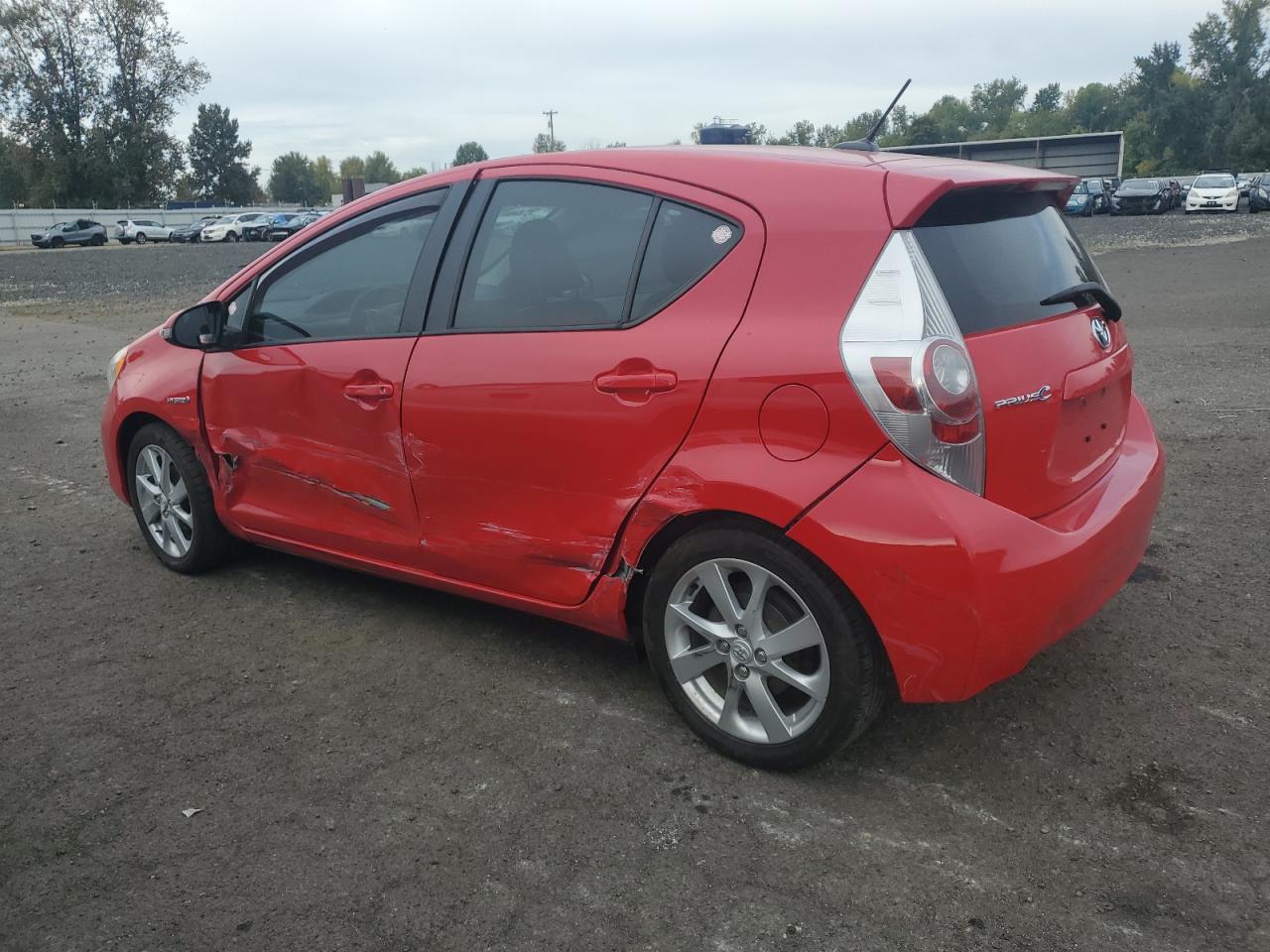 2013 TOYOTA PRIUS C - Фото 2
