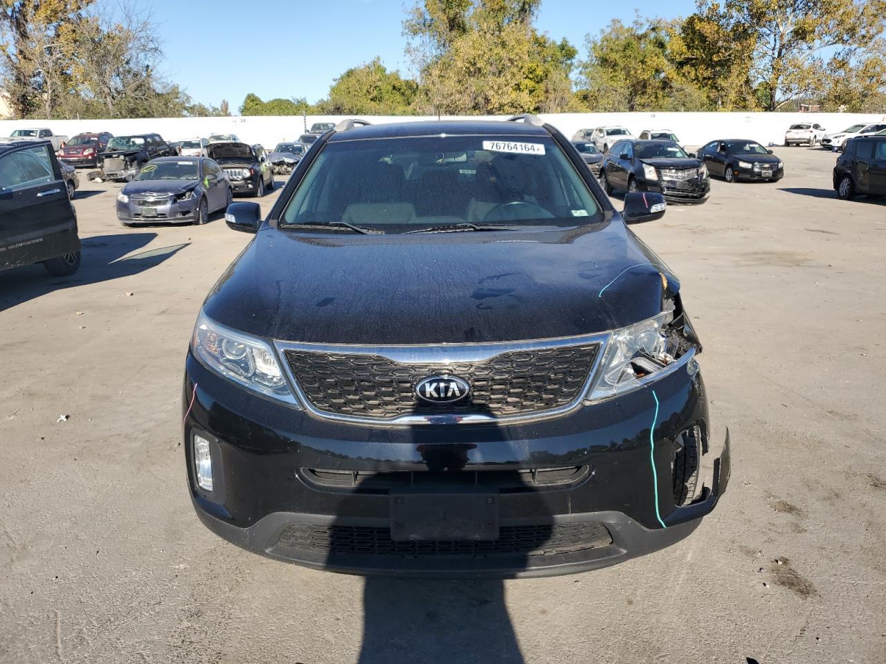 2015 KIA SORENTO LX - Image 5