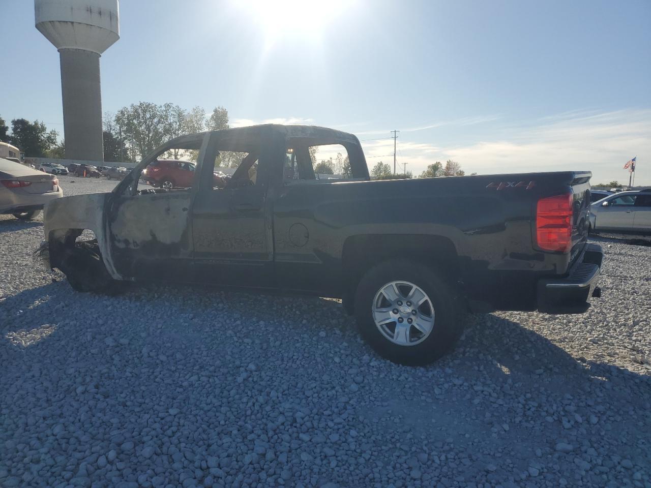 2018 CHEVROLET SILVERADO - Image 2
