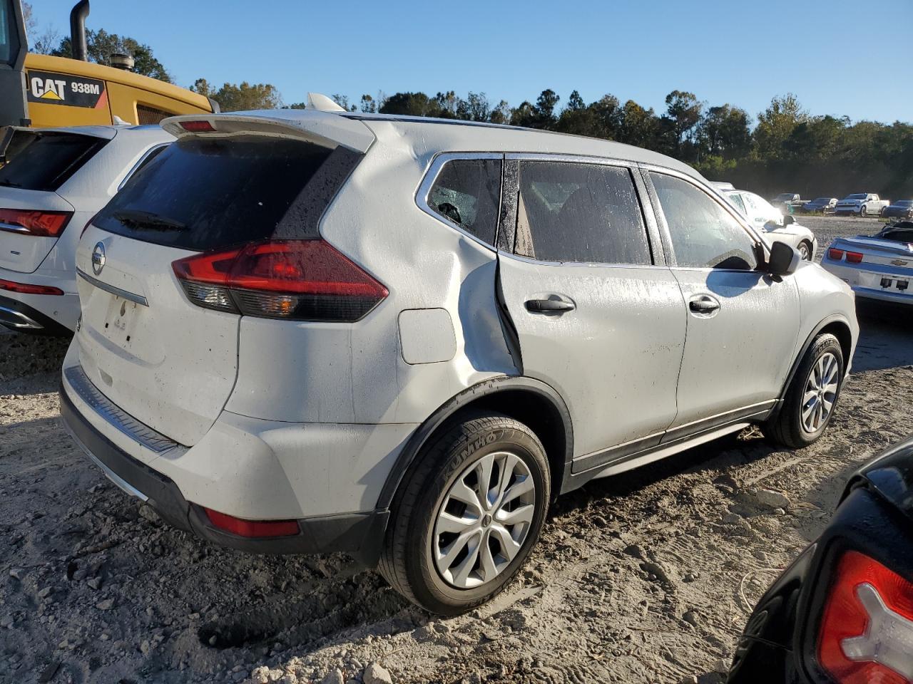 2018 NISSAN ROGUE S - Фото 3