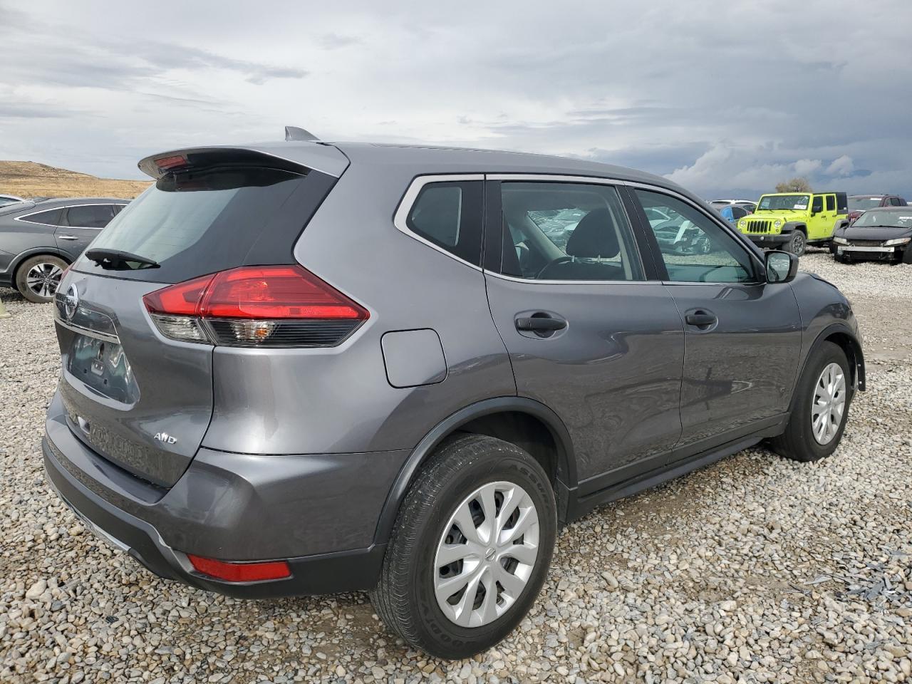 2017 NISSAN ROGUE S - Image 3