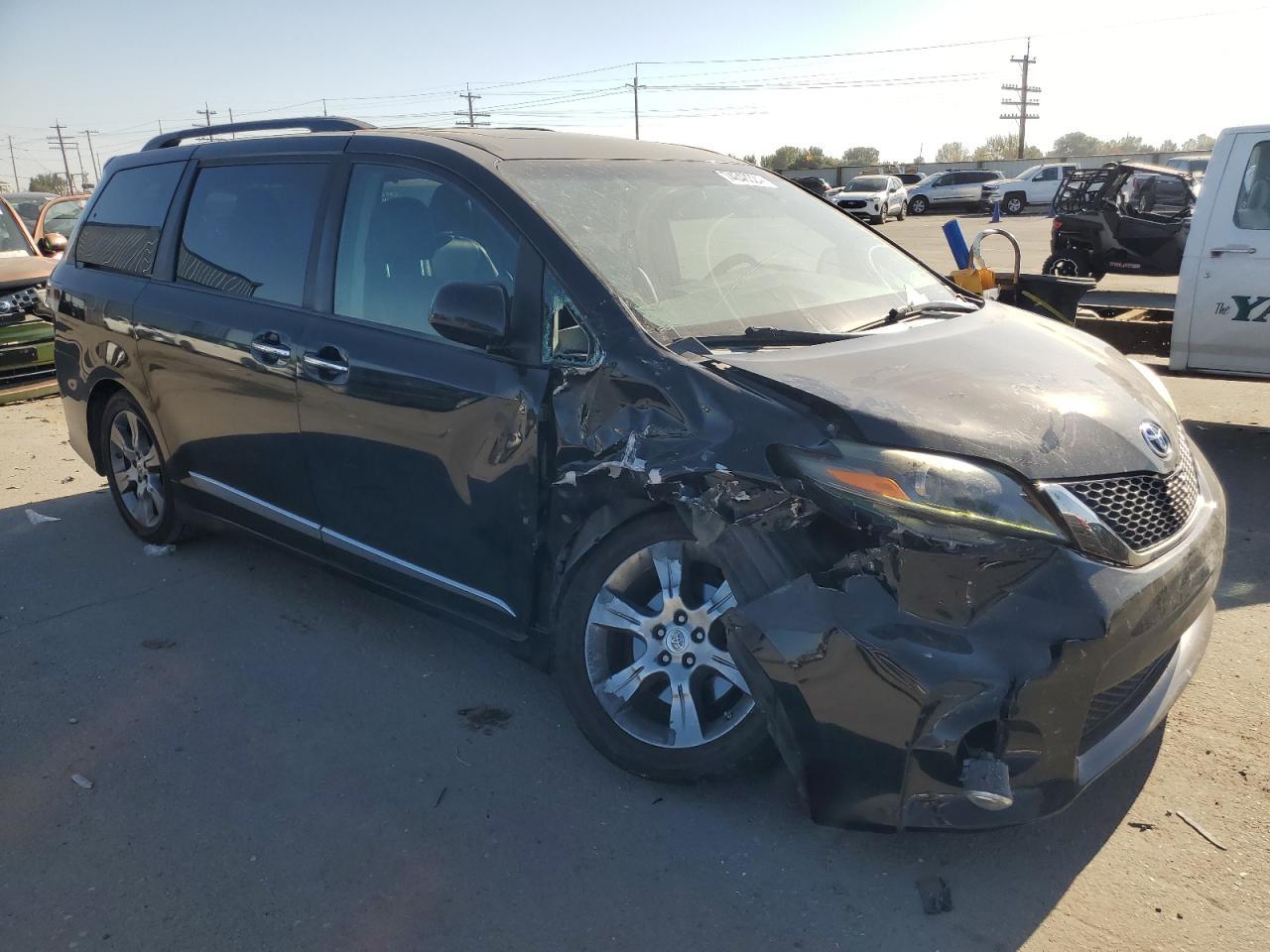 2015 TOYOTA SIENNA SPO - Фото 4
