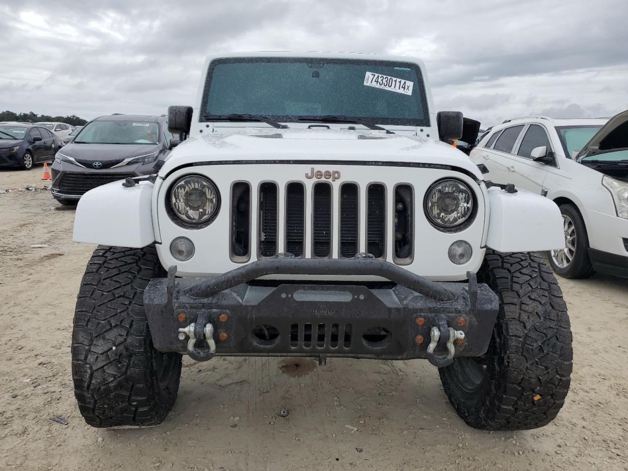 2017 JEEP WRANGLER U - Image 5