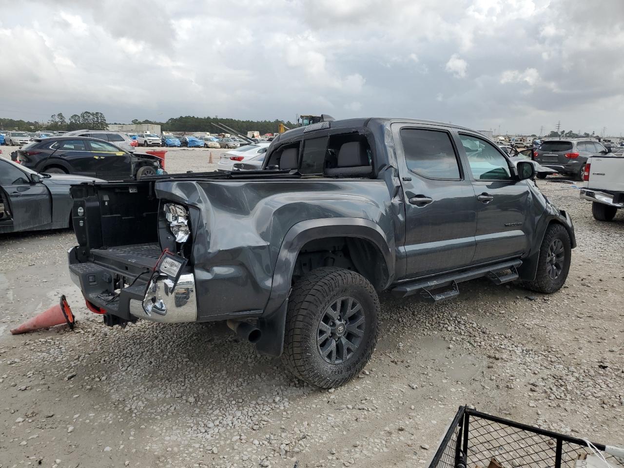 2023 TOYOTA TACOMA DOU - Фото 3