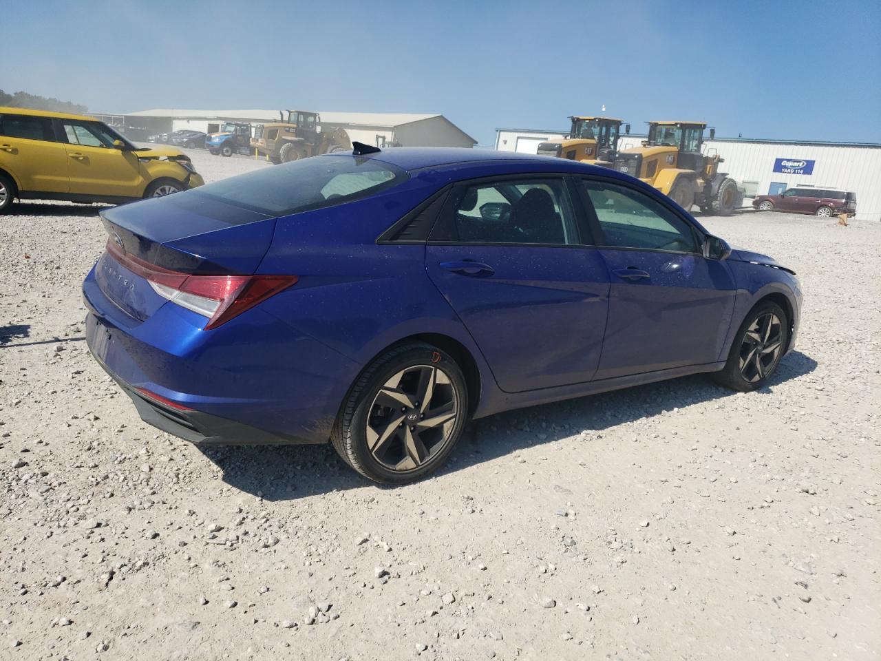 2023 HYUNDAI ELANTRA SE - Image 3