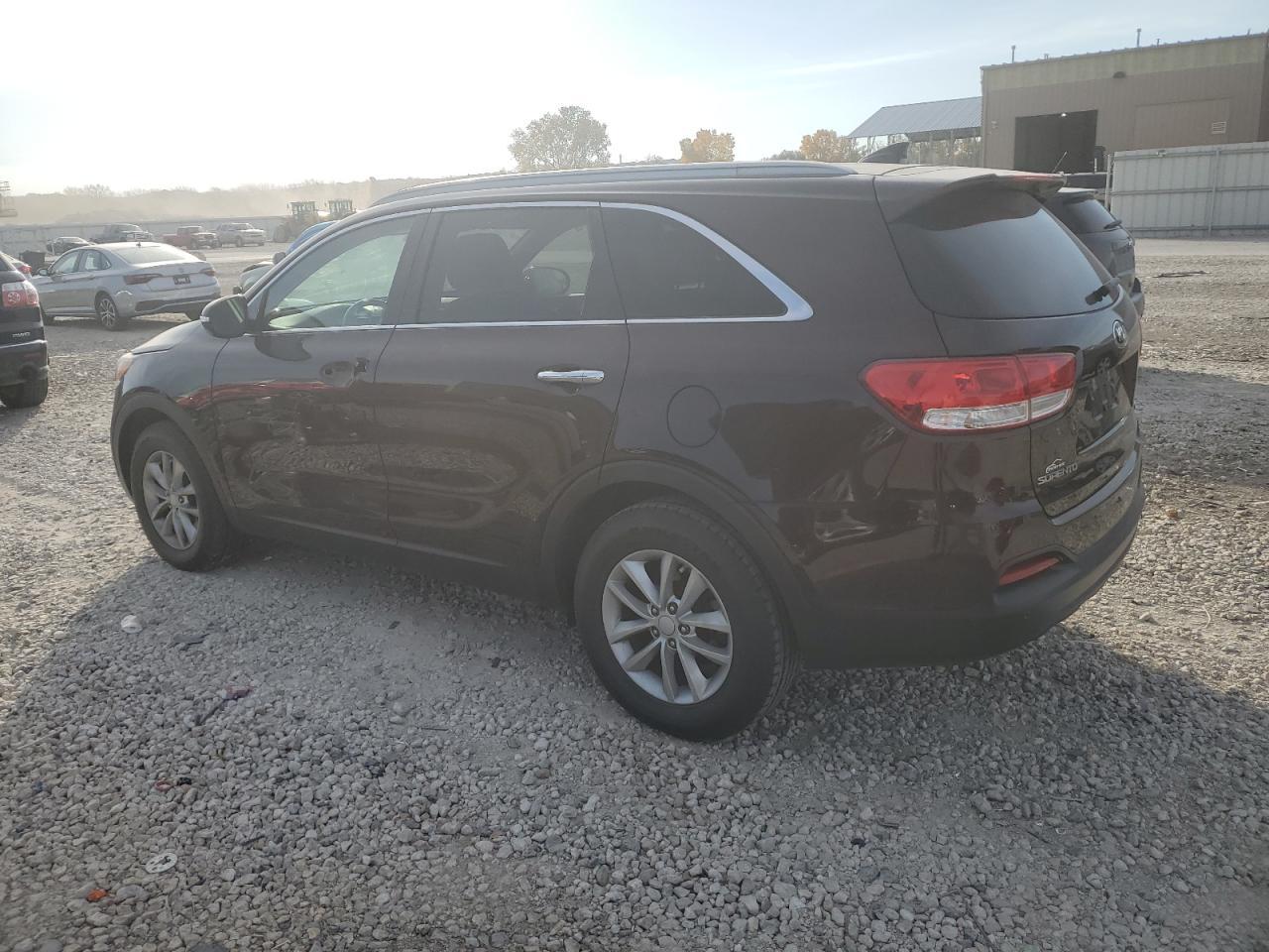 2016 KIA SORENTO LX - Image 2