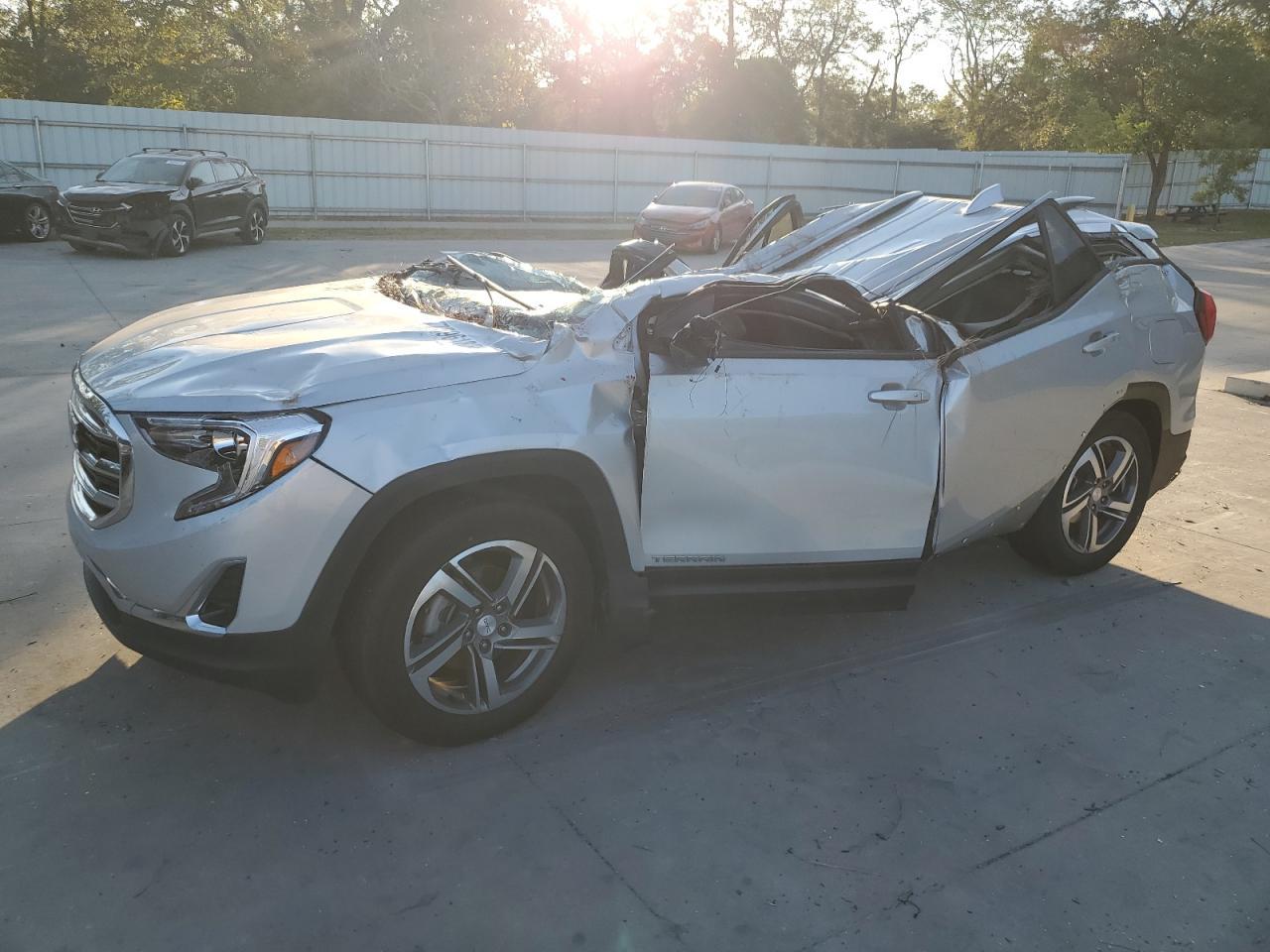 2021 GMC TERRAIN SL
