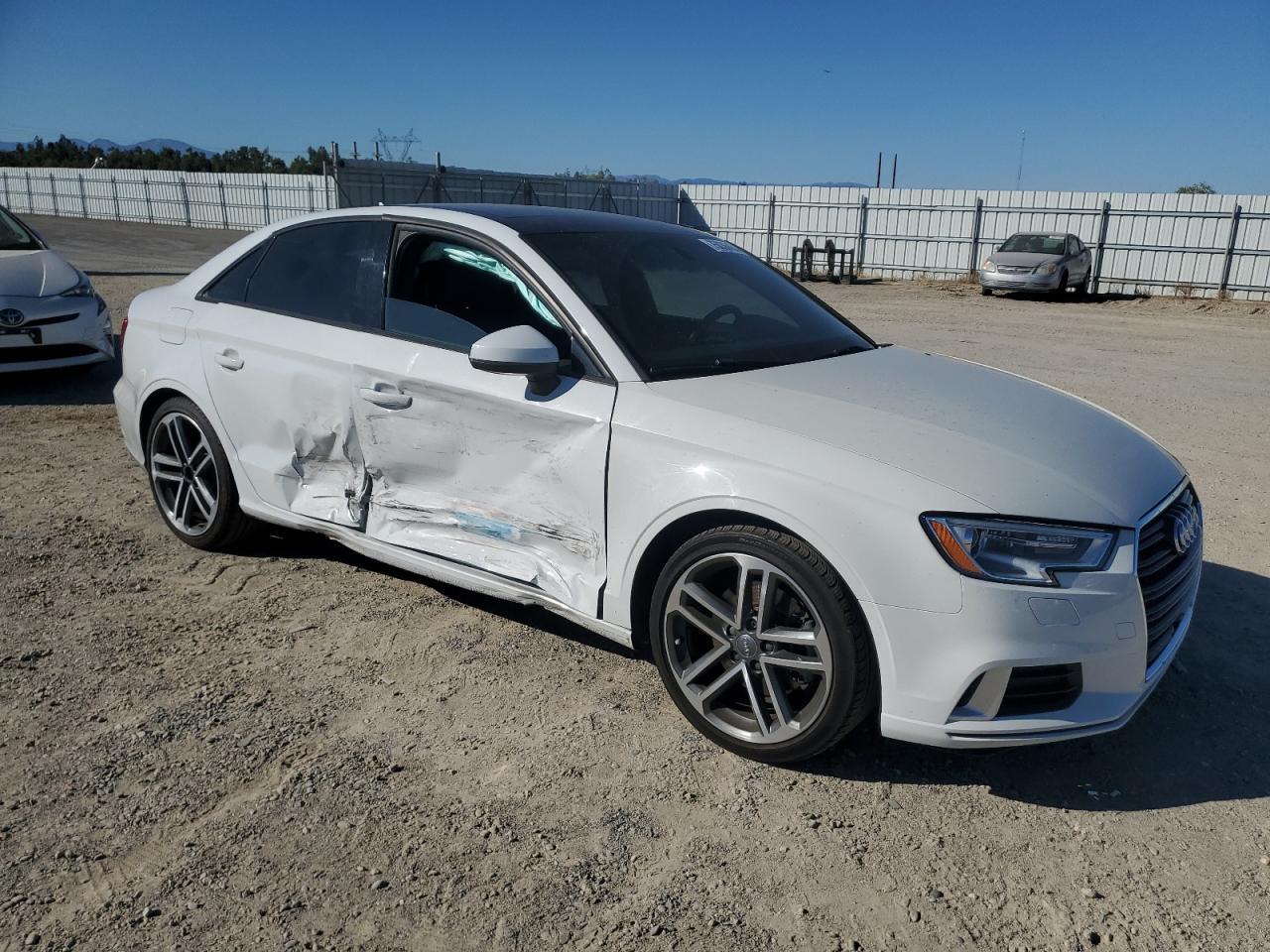 2017 AUDI A3 PREMIUM - Image 4
