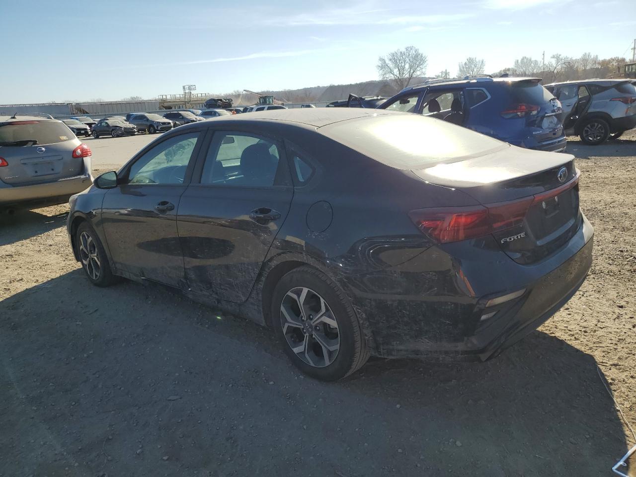 2021 KIA FORTE FE - Фото 2