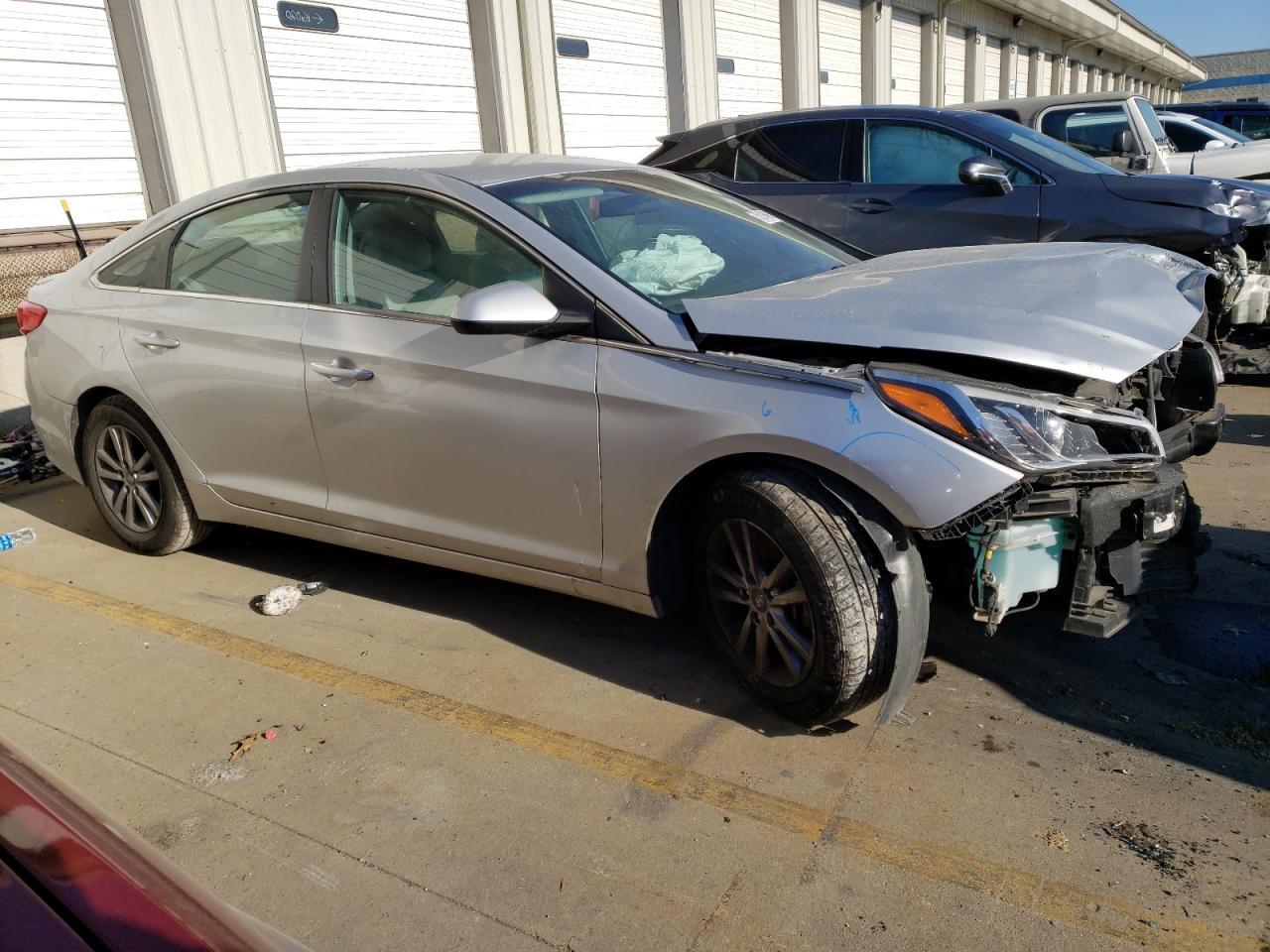 2017 HYUNDAI SONATA SE - Фото 4