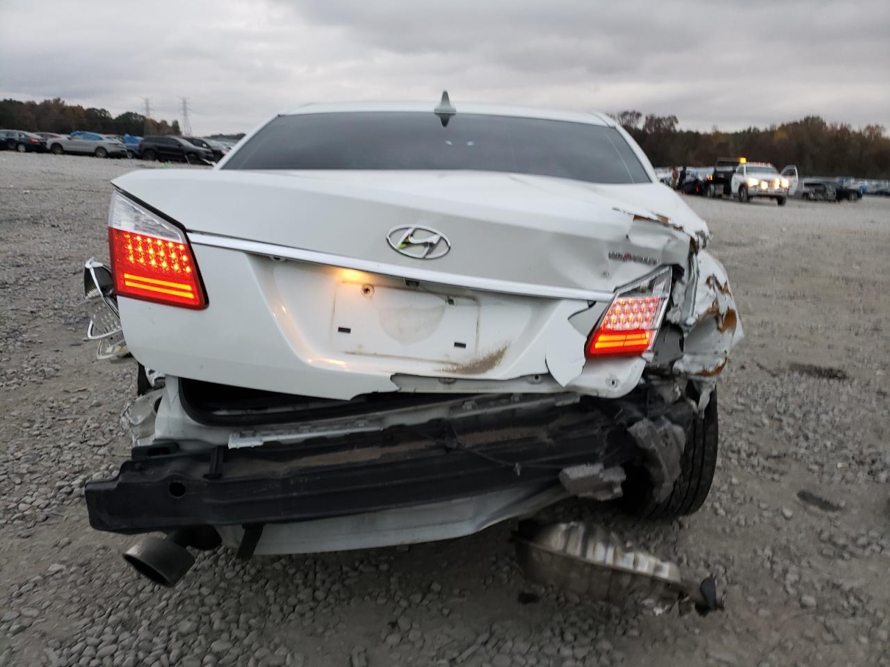 2011 HYUNDAI GENESIS 3. - Фото 6