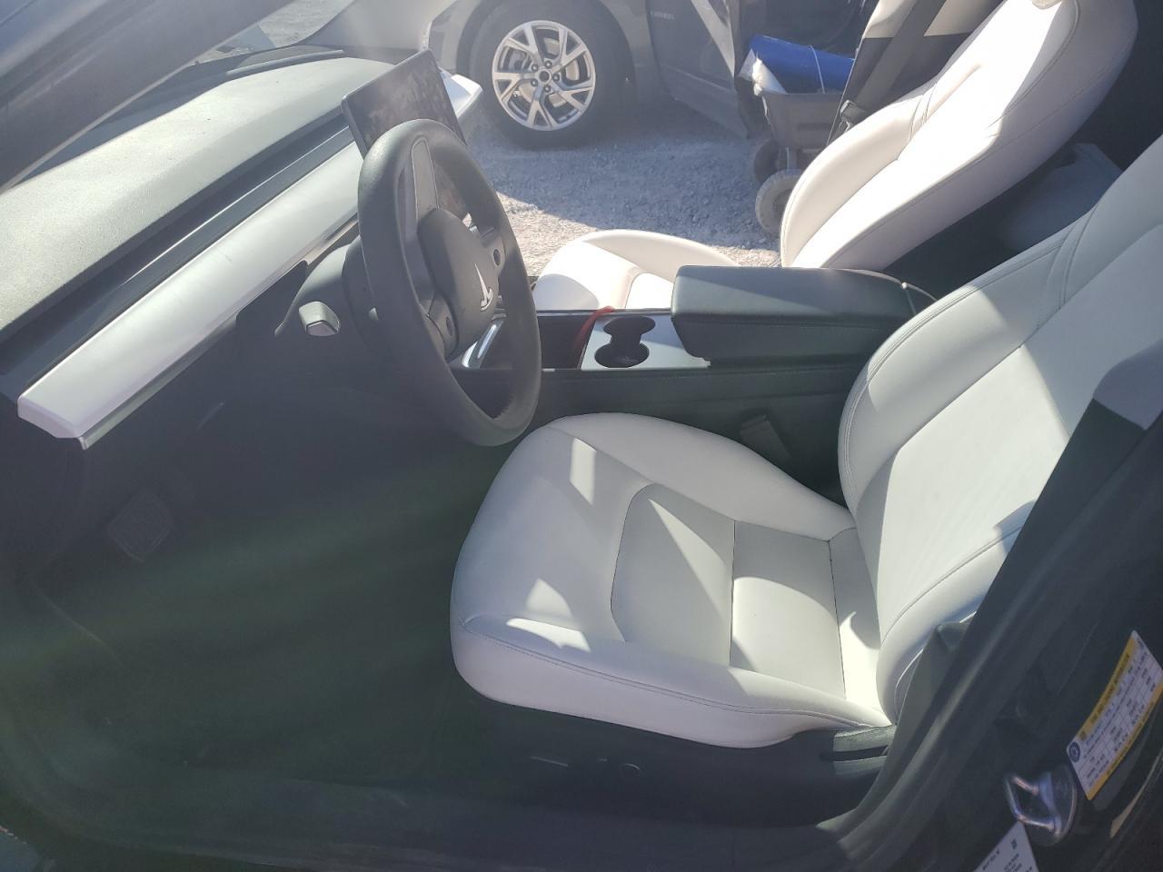 2022 TESLA MODEL 3 - Image 7