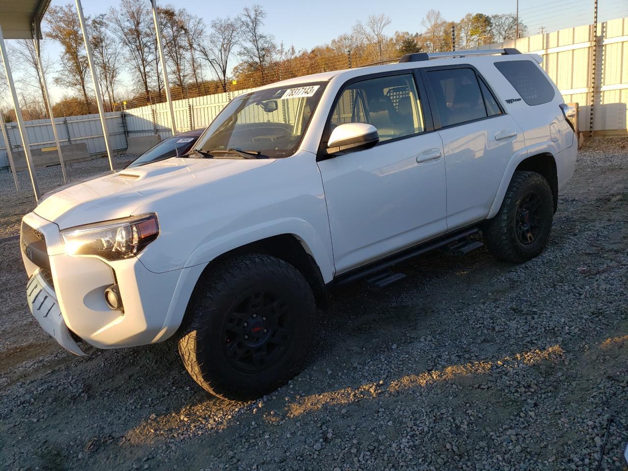 2018 TOYOTA 4RUNNER SR car image