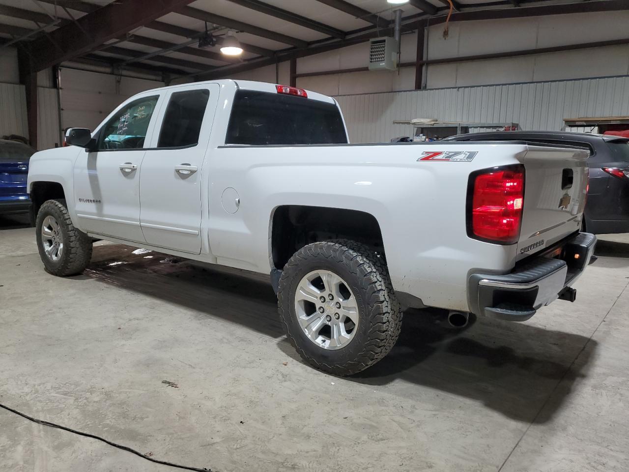 2015 CHEVROLET SILVERADO - Фото 2