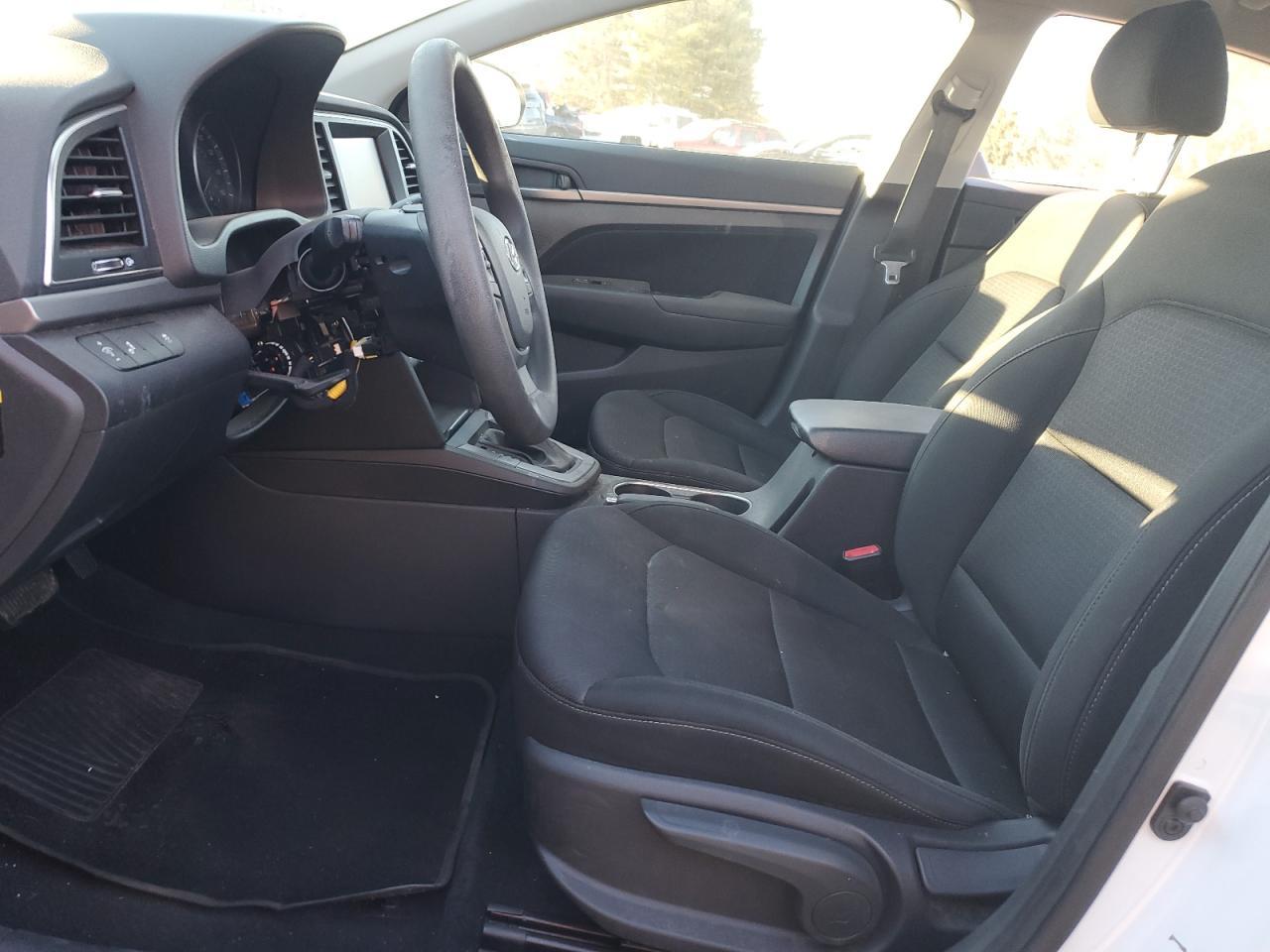 2018 HYUNDAI ELANTRA SE - Image 7