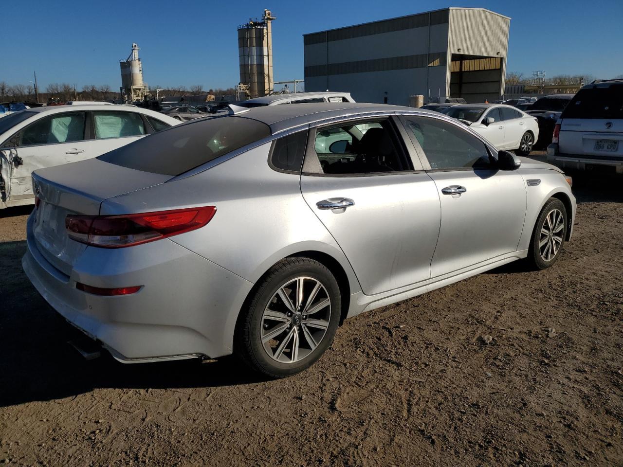 2019 KIA OPTIMA LX - Фото 3