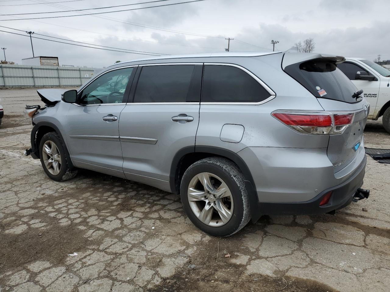 2014 TOYOTA HIGHLANDER - Фото 2