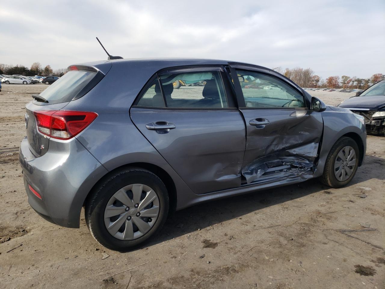 2020 KIA RIO LX - Фото 3