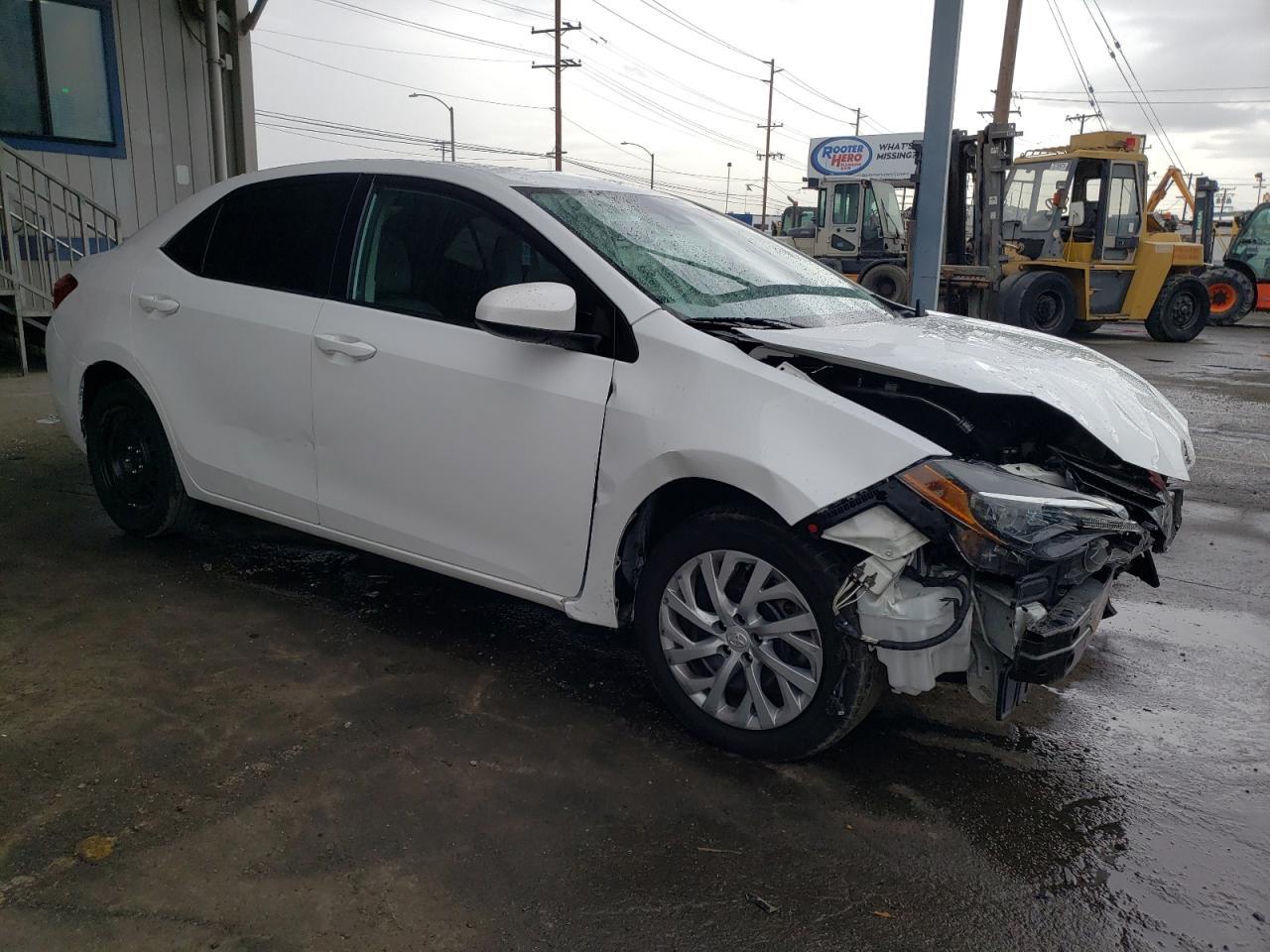 2018 TOYOTA COROLLA L - Фото 4