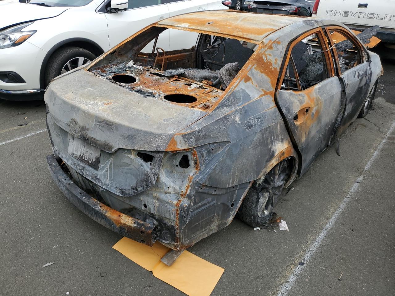 2015 TOYOTA COROLLA L - Image 3