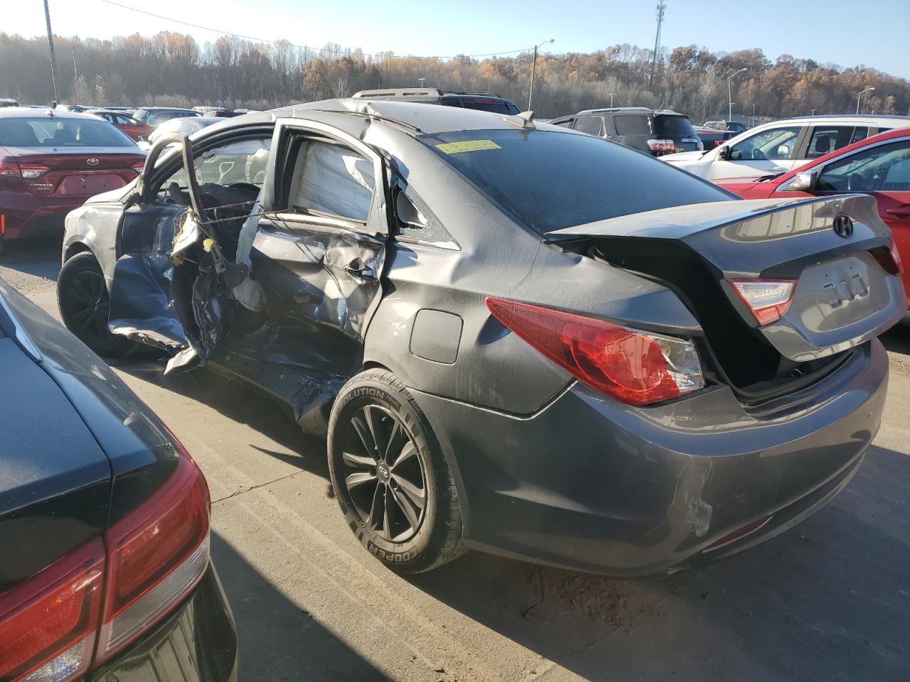 2013 HYUNDAI SONATA GLS - Фото 2