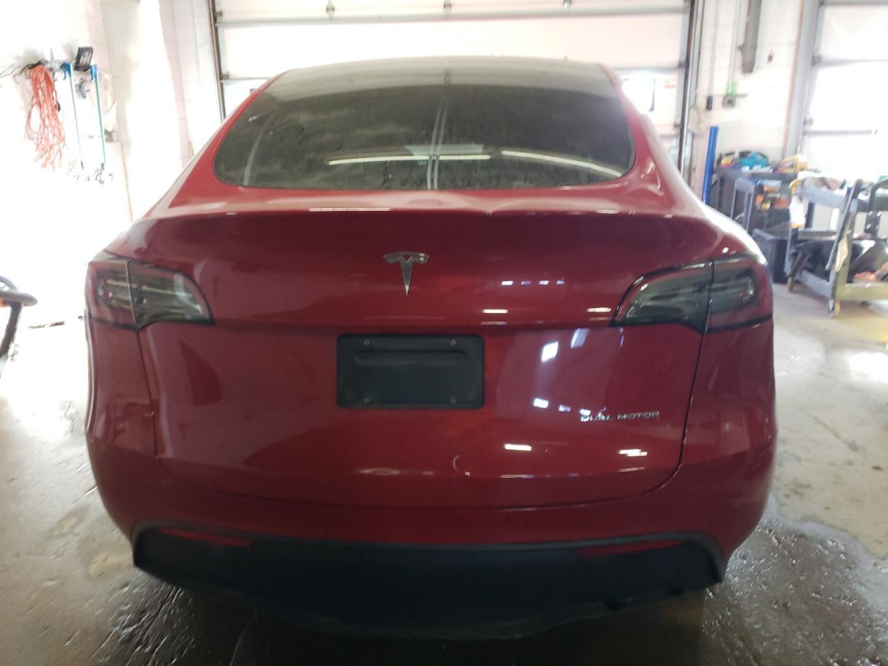 2023 TESLA MODEL Y - Фото 6