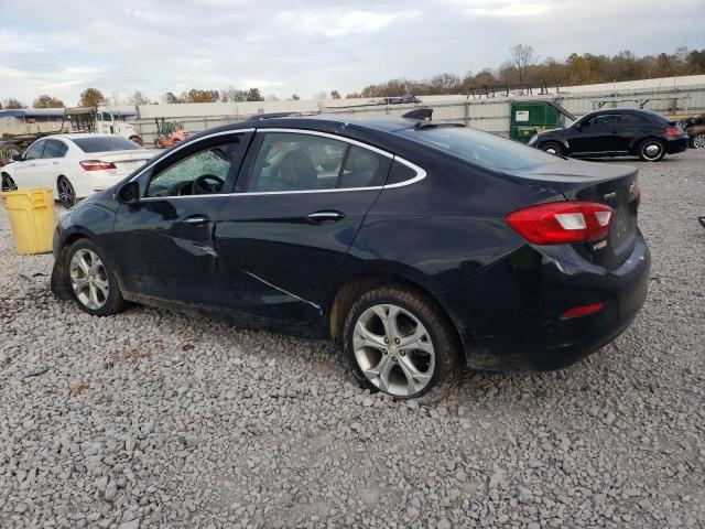2017 Chevrolet Cruze Premier - Фото 2