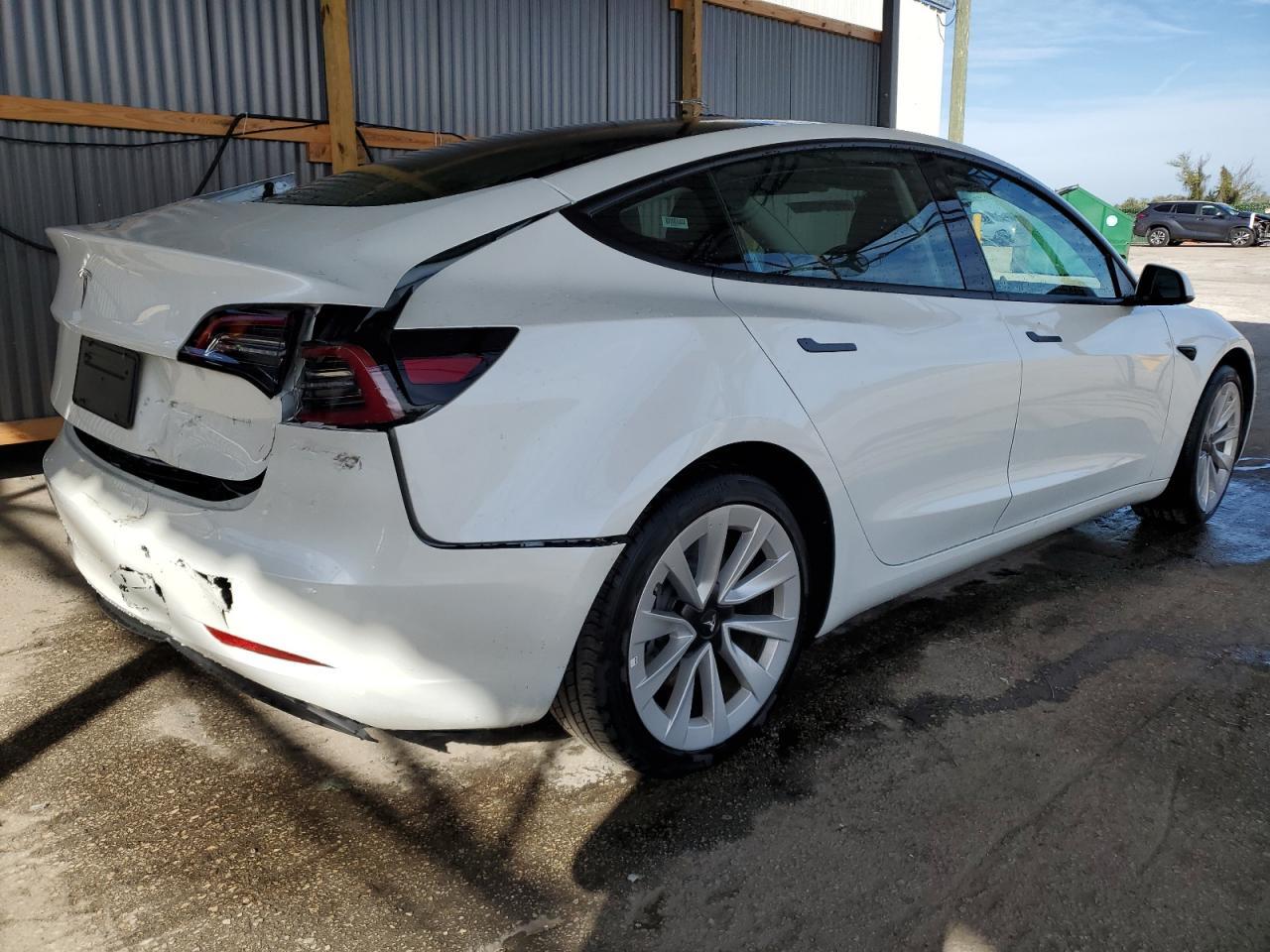 2023 TESLA MODEL 3 - Image 3