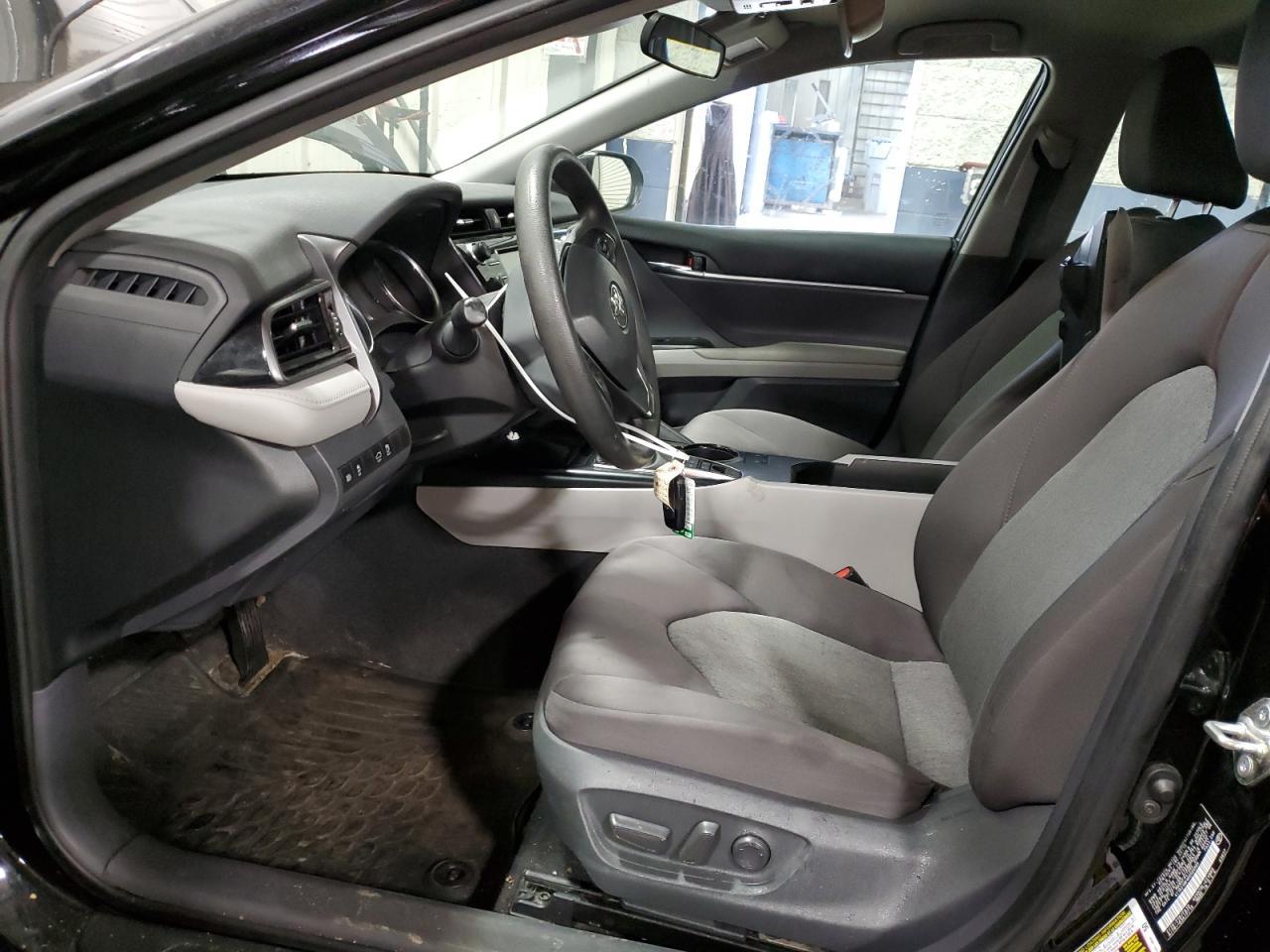 2019 TOYOTA CAMRY LE - Image 7