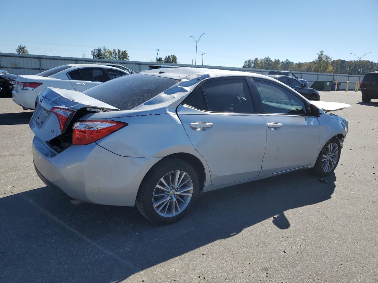 2015 TOYOTA COROLLA L - Image 3