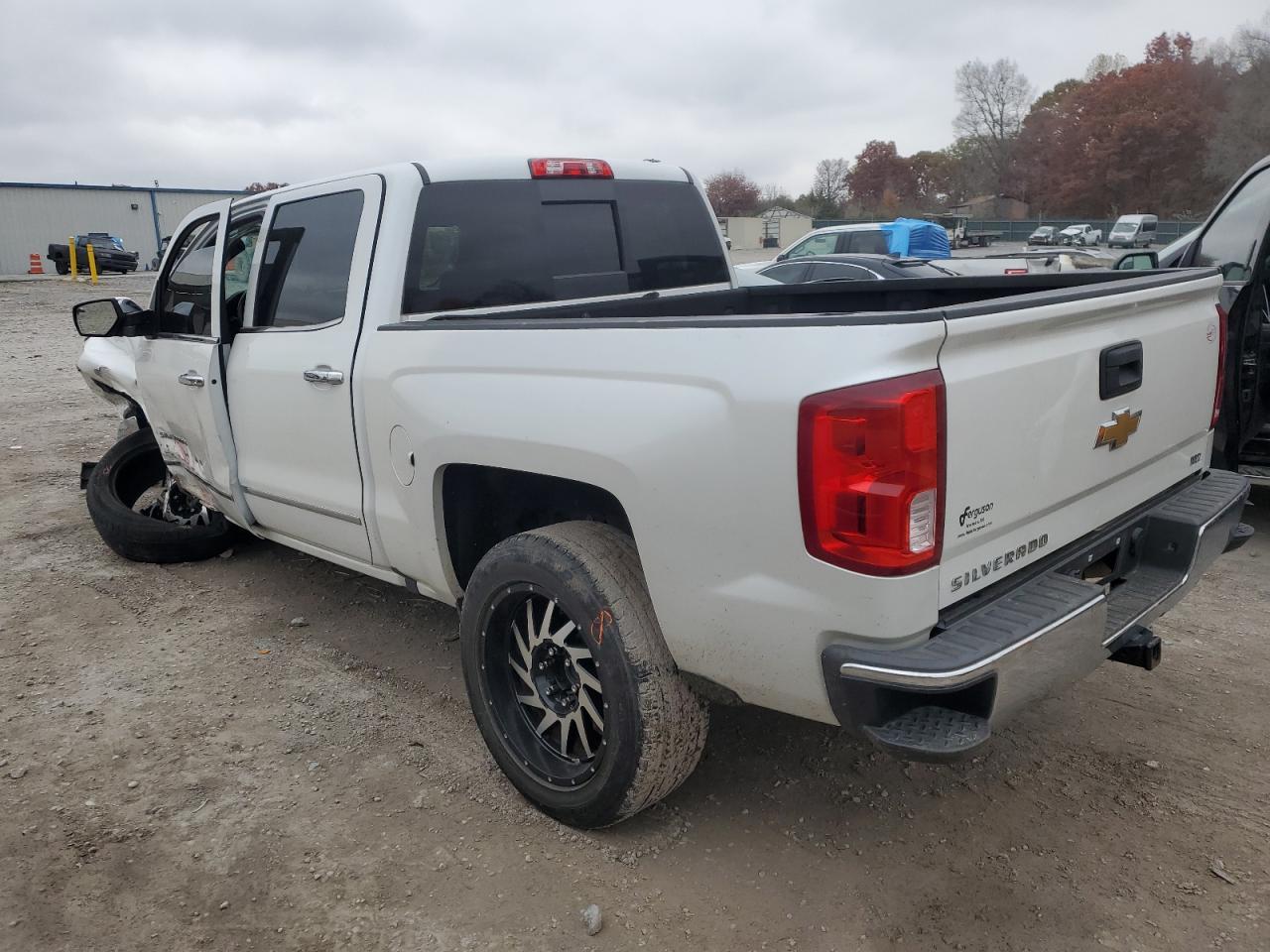 2018 CHEVROLET SILVERADO - Image 2