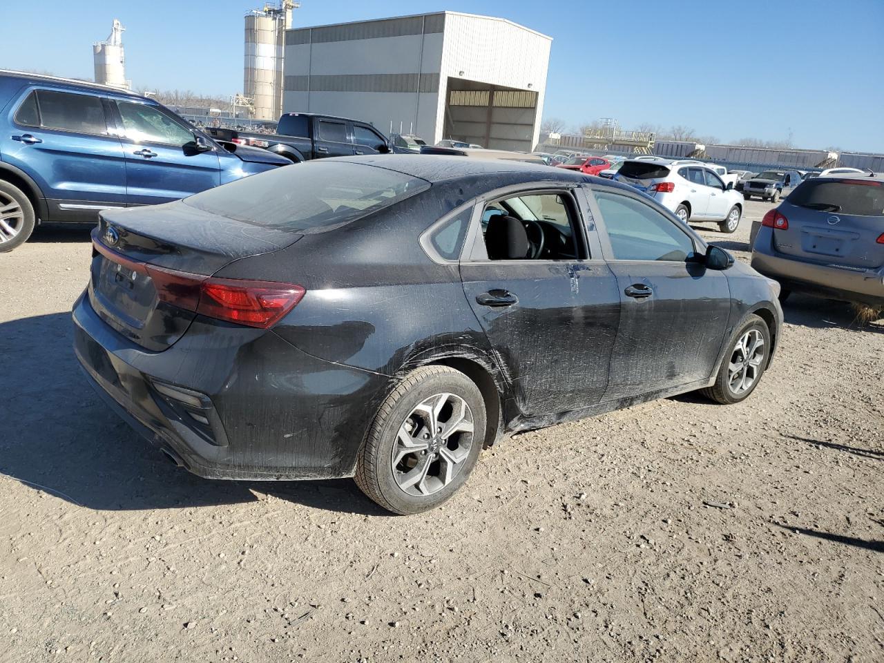 2021 KIA FORTE FE - Фото 3