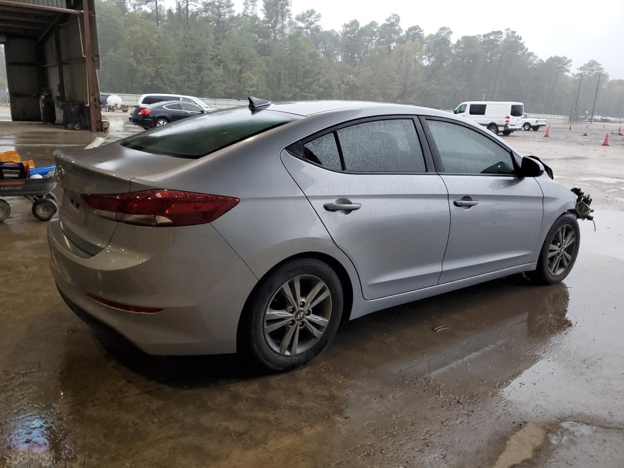 2017 HYUNDAI ELANTRA SE - Image 3