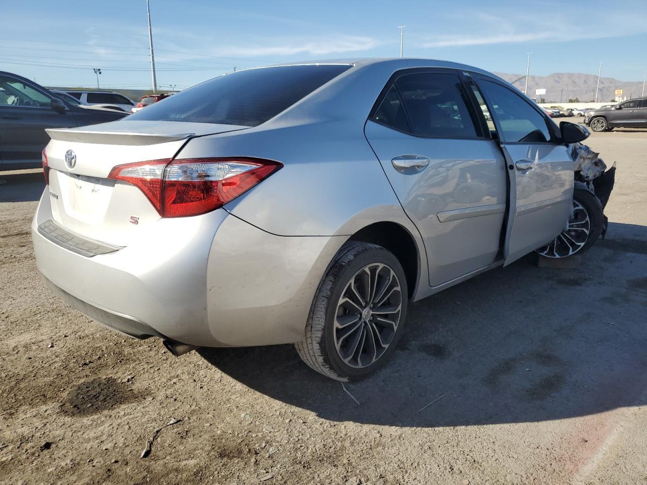 2015 TOYOTA COROLLA L - Фото 3