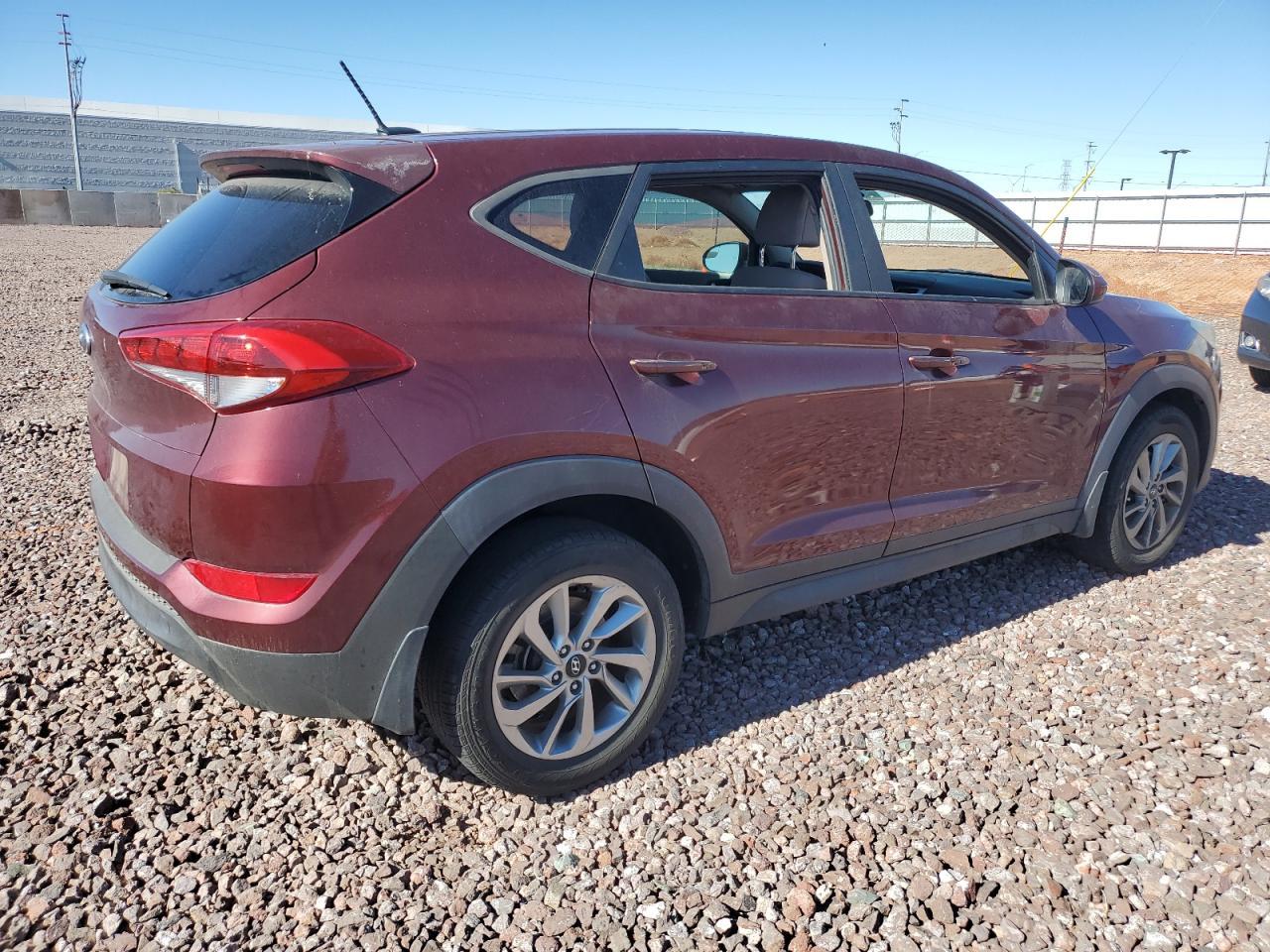 2016 HYUNDAI TUCSON SE - Фото 3