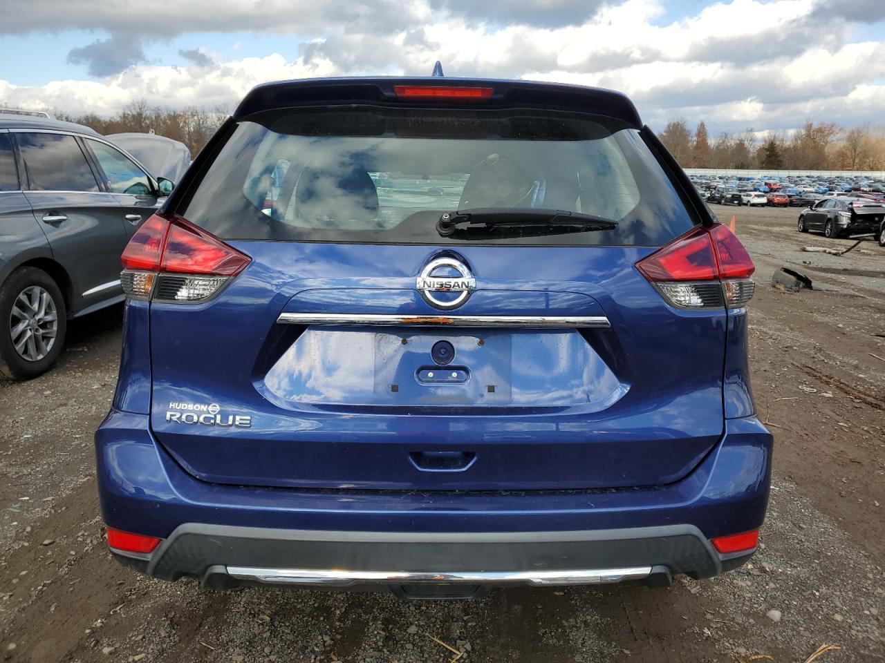 2018 NISSAN ROGUE S - Image 6