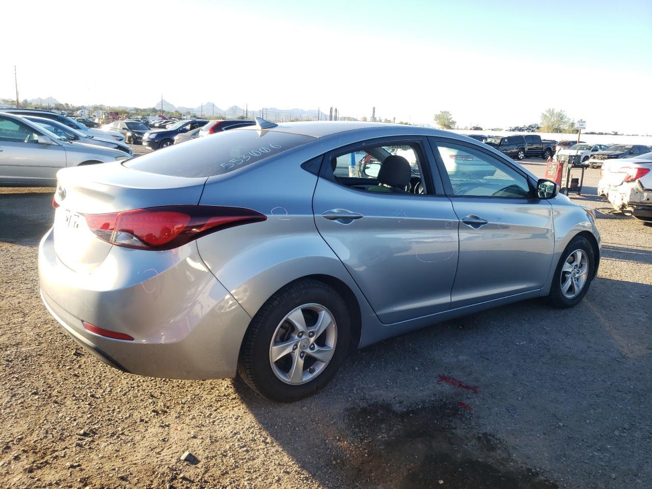 2015 HYUNDAI ELANTRA SE - Фото 3