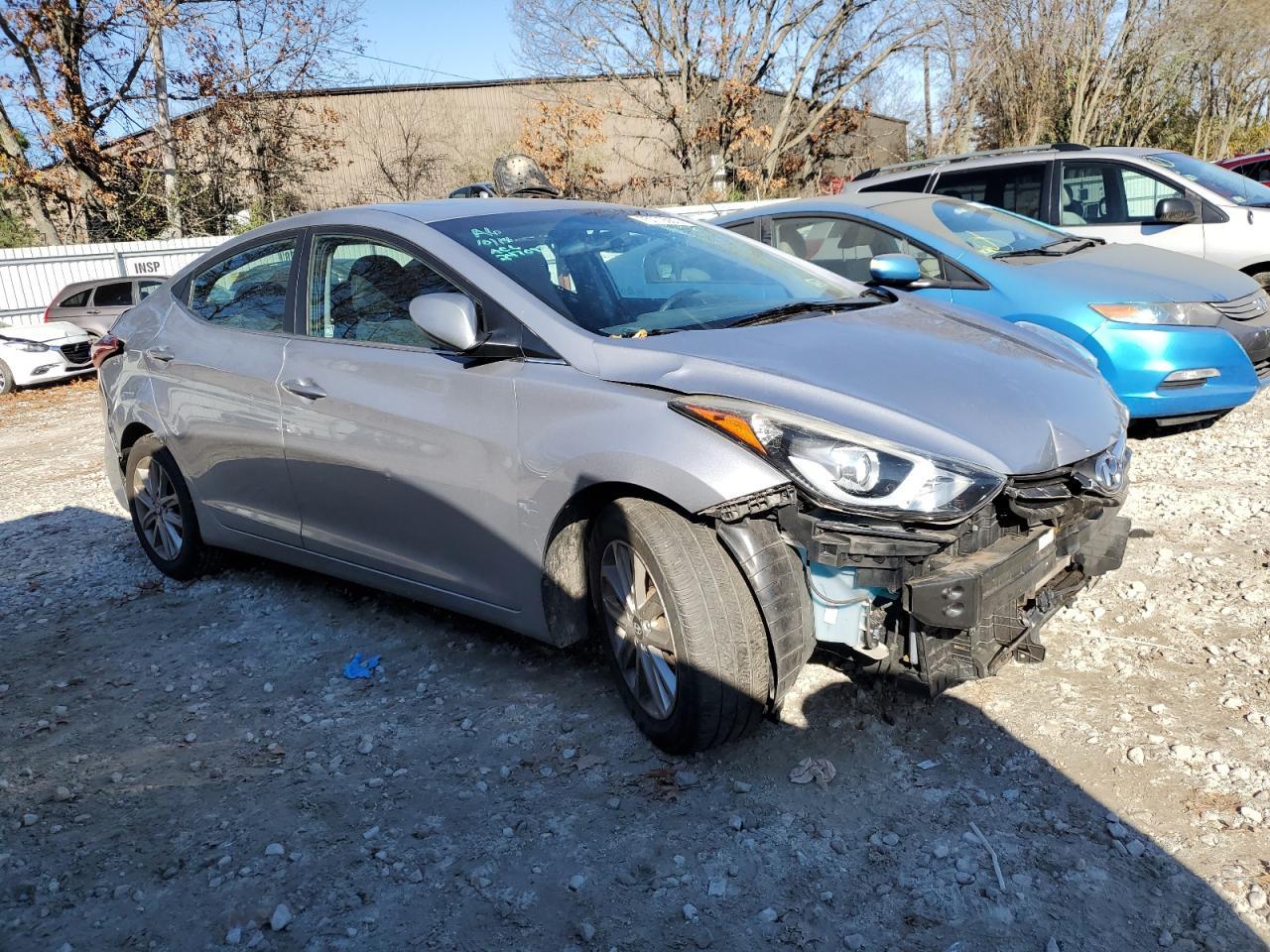 2015 HYUNDAI ELANTRA SE - Фото 4