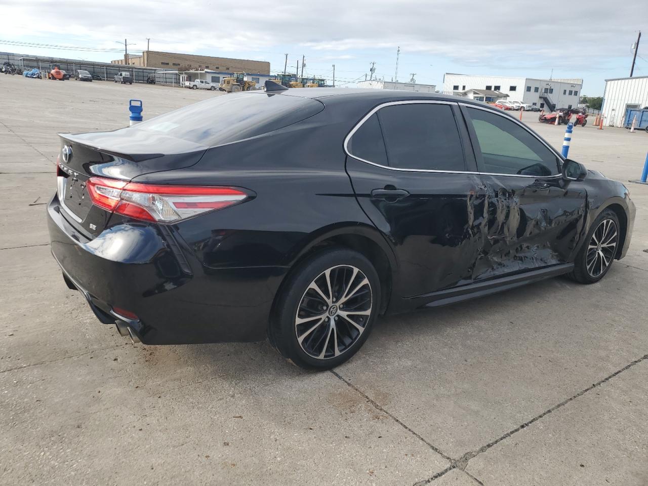 2019 TOYOTA CAMRY L - Image 3