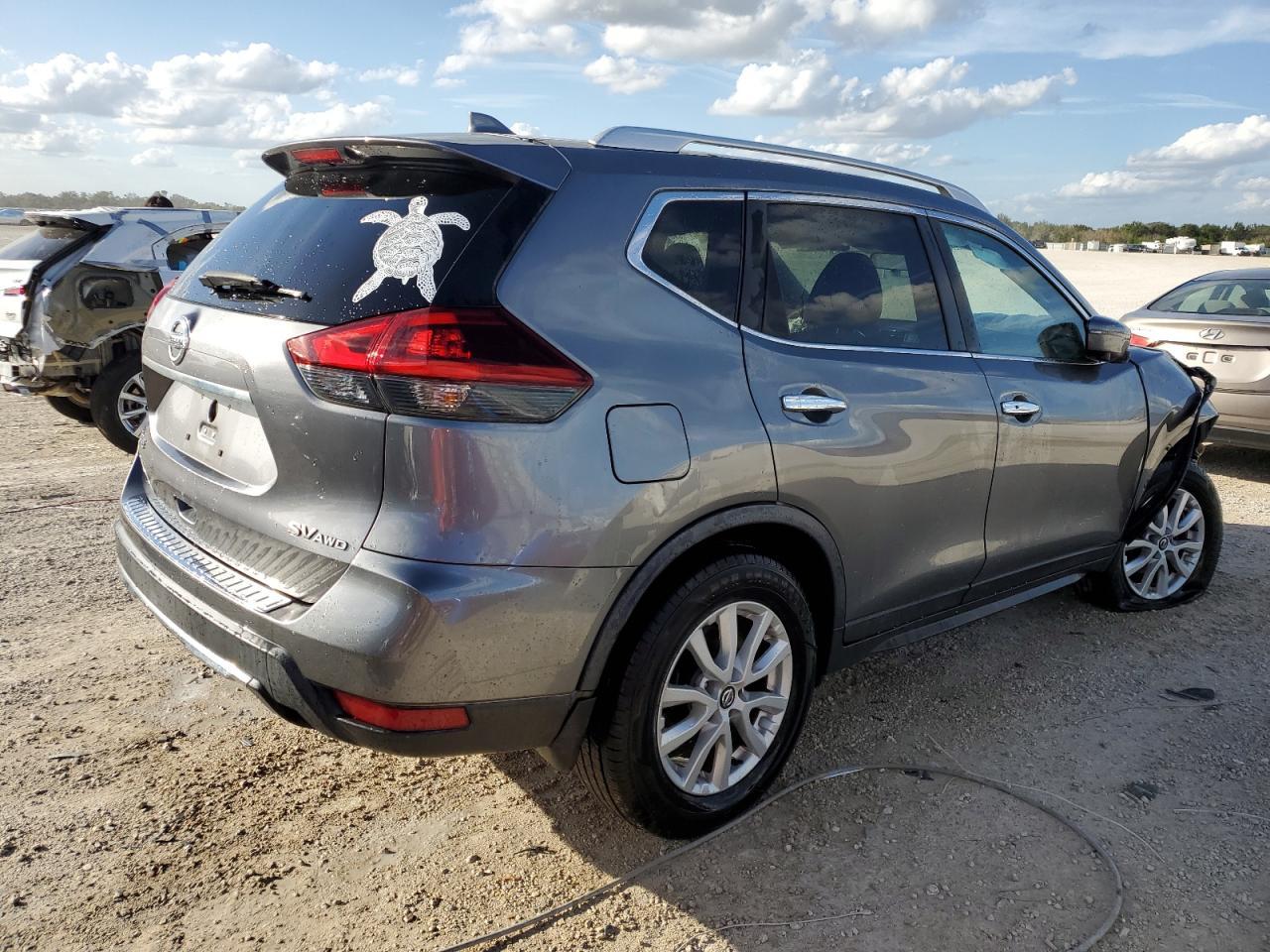 2018 NISSAN ROGUE S - Image 3