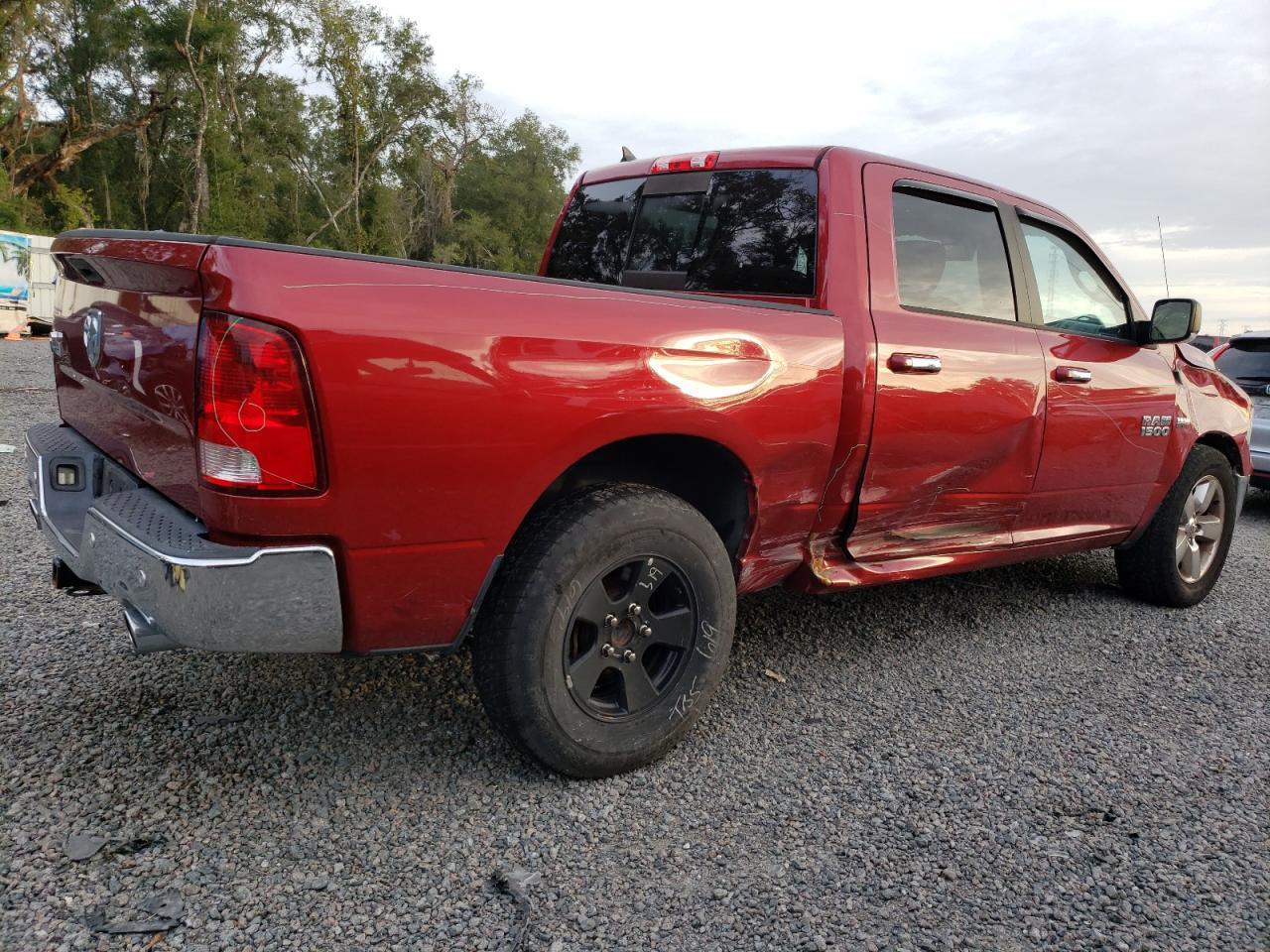 2015 RAM 1500 - Image 3