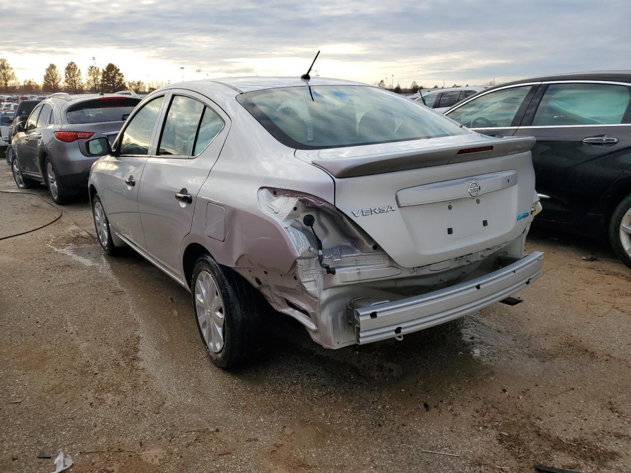 2016 NISSAN VERSA S - Фото 2