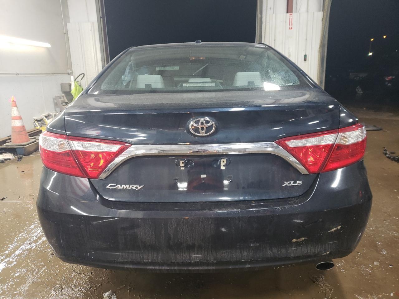 2017 TOYOTA CAMRY LE - Image 6