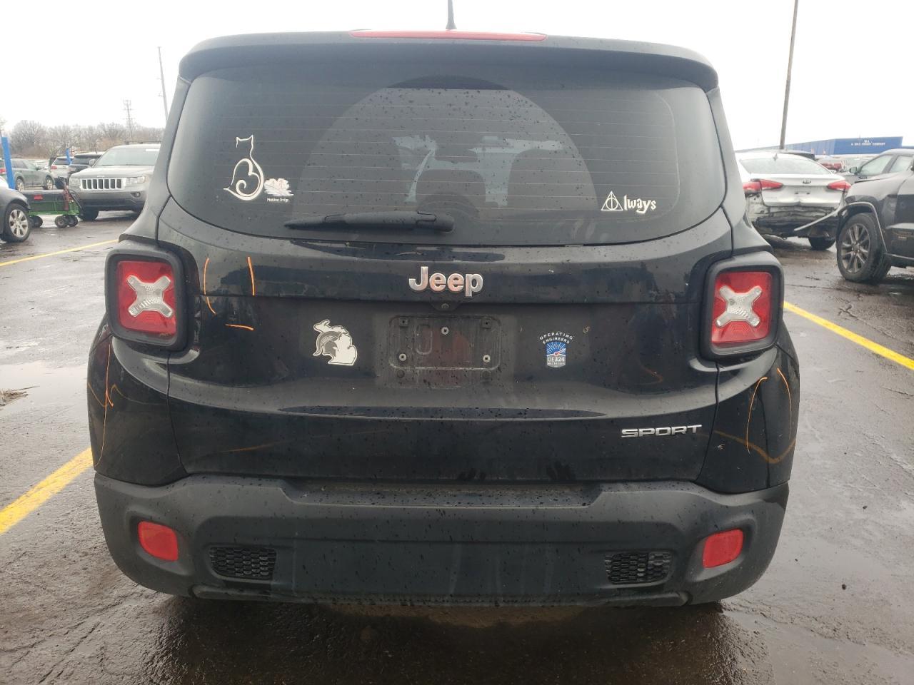 2017 JEEP RENEGADE S - Image 6