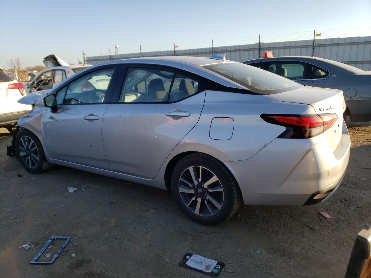 2021 NISSAN VERSA SV - Фото 2
