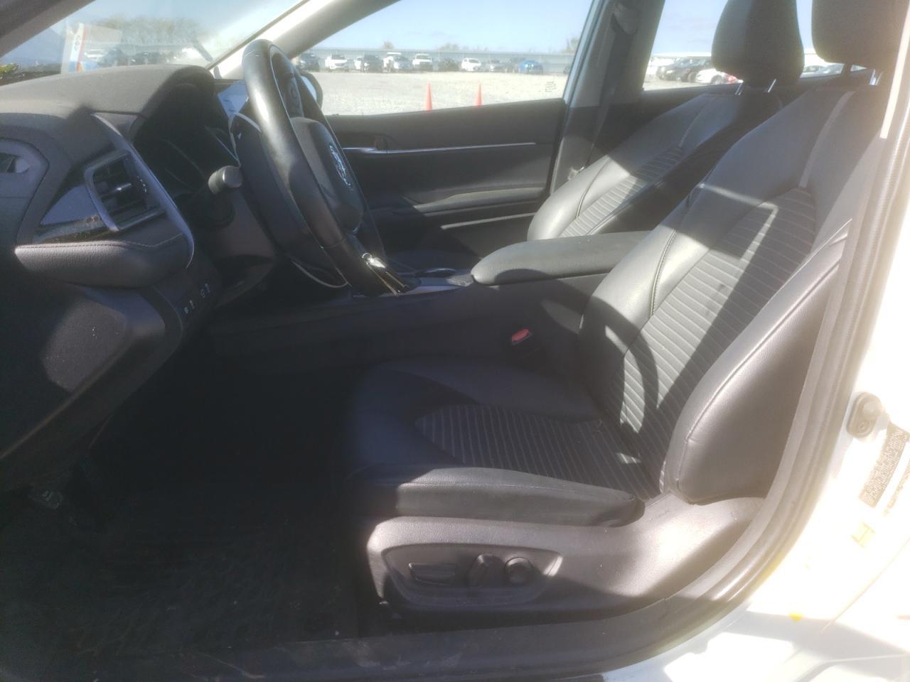 2021 TOYOTA CAMRY SE - Фото 7