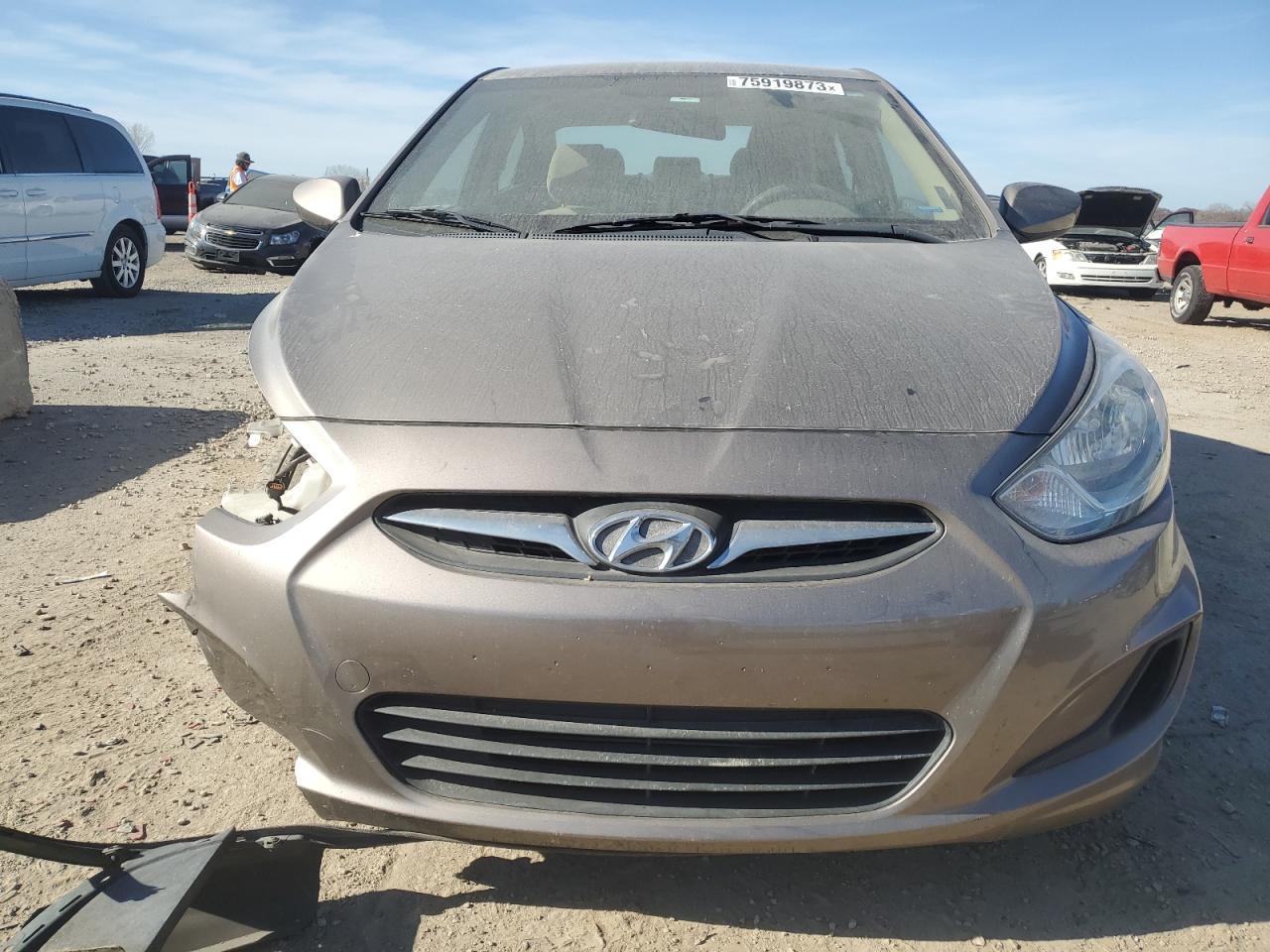 2014 HYUNDAI ACCENT GLS - Фото 5