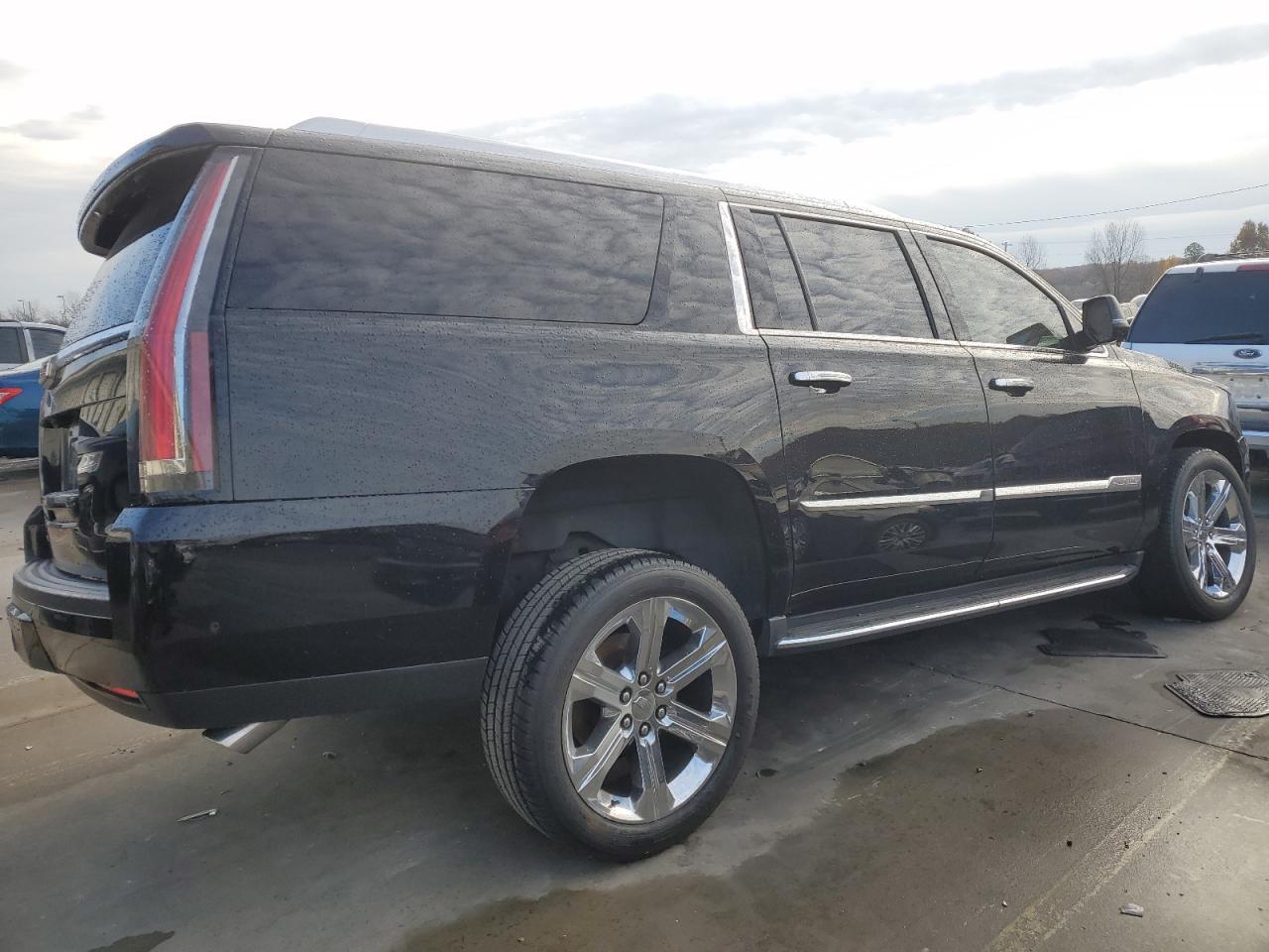 2017 CADILLAC ESCALADE E - Image 3
