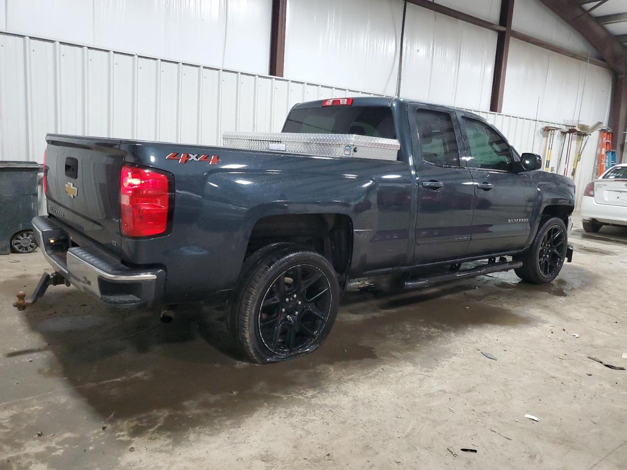 2018 CHEVROLET SILVERADO - Фото 3