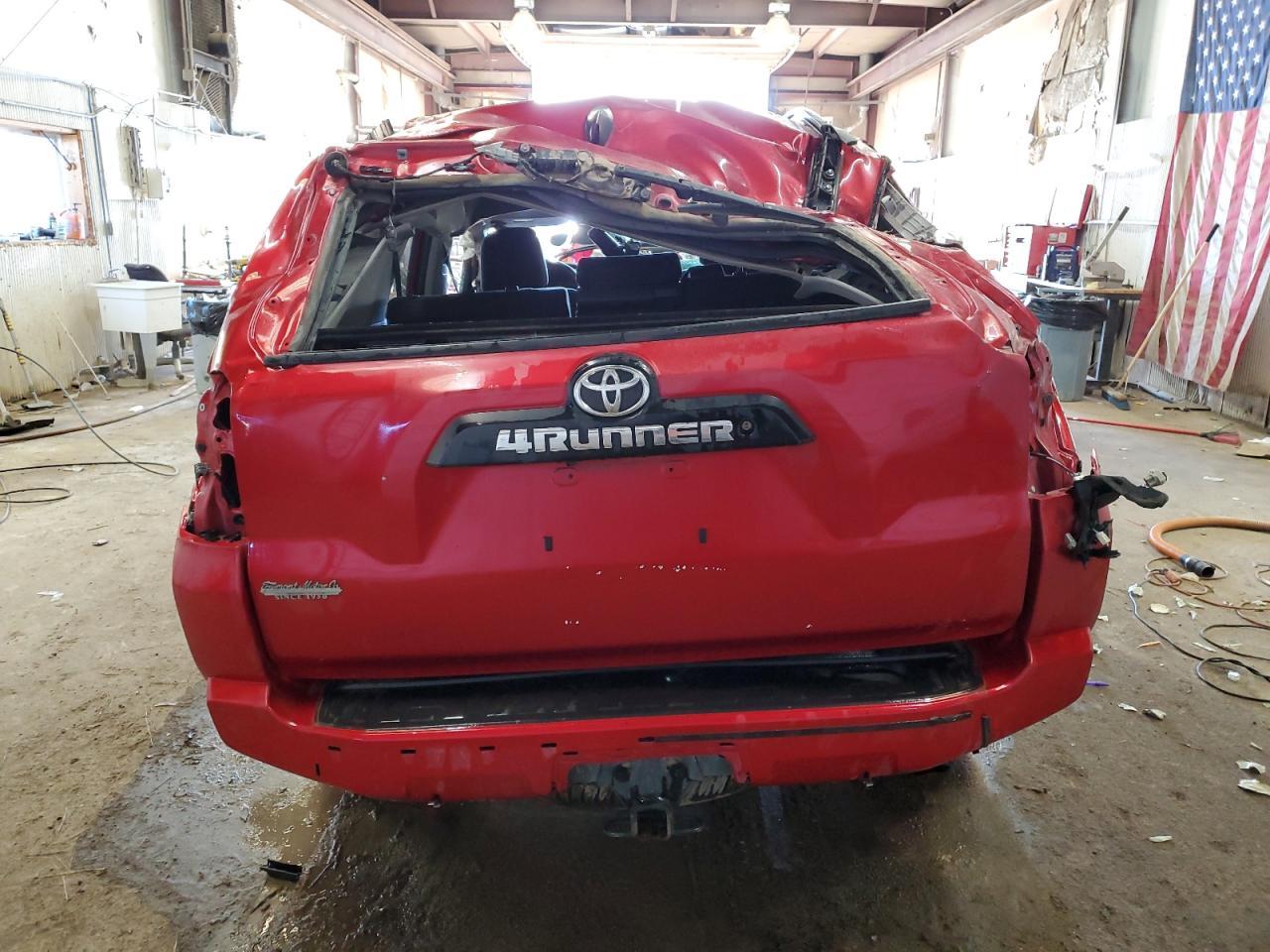 2020 TOYOTA 4RUNNER SR - Фото 6